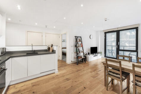 Reception/Kitchen