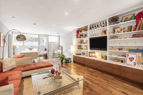 Reception/Kitchen