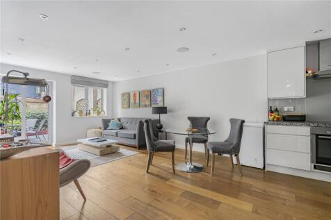 Reception/Kitchen