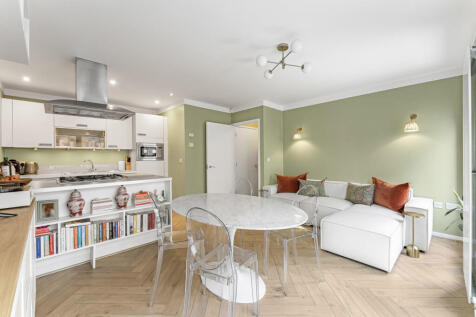 Reception/Kitchen