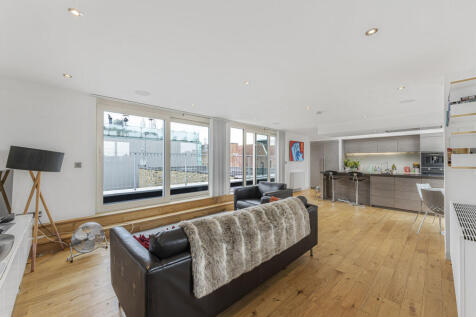 Reception/Kitchen