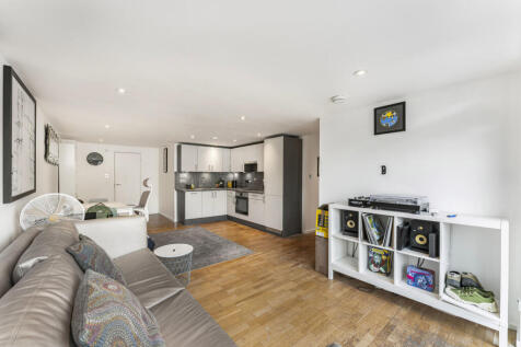 Kitchen/Reception