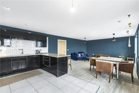 Reception/Kitchen