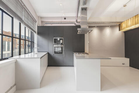 Reception/Kitchen