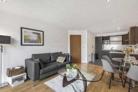 Reception/Kitchen