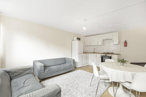 Reception/Kitchen