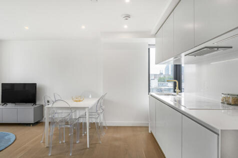 Reception/Kitchen