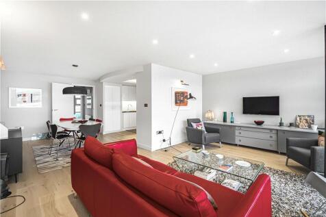 Reception/Kitchen