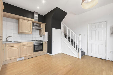 Recpetion/Kitchen