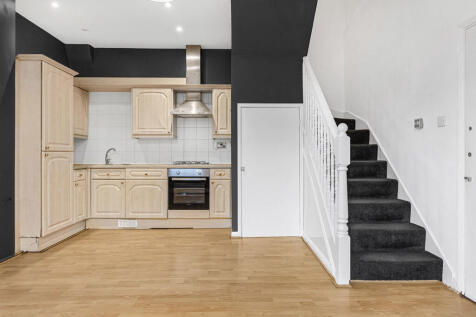Reception/Kitchen