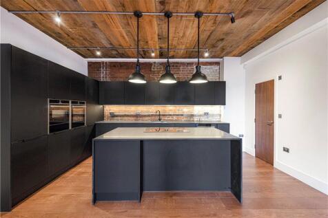 Reception/Kitchen