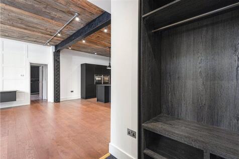 Reception/Kitchen