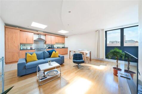 Reception/Kitchen