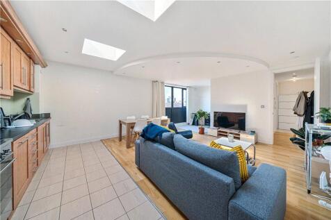 Reception/Kitchen
