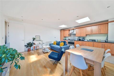 Reception/Kitchen