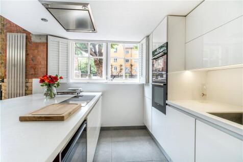 Reception/Kitchen