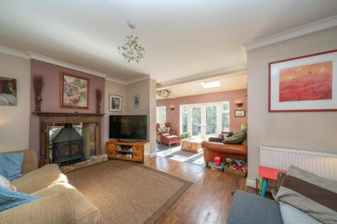 Open plan Living/Kitchen/Dining Room