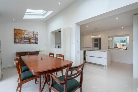 Extended rear dining room