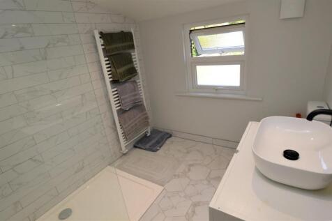 Modern bathroom