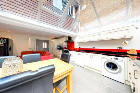 Kitchen \ Diner \ living space