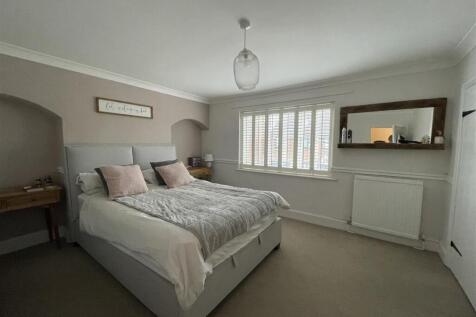 Master Bed