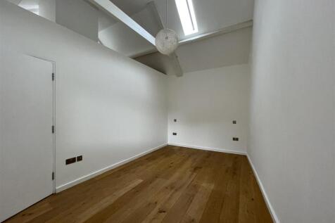 Bedroom.JPG