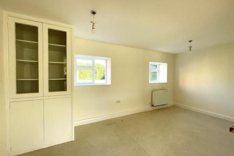 Dining Area Use.JPG