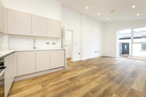 No.14-GreenYard-Jan25-9765.jpg