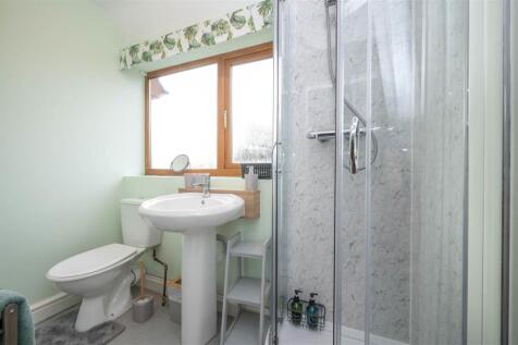 Annexe Shower Room