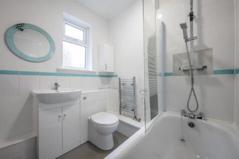 Bathroom.jpg