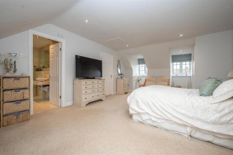 Principle Bedroom Suite