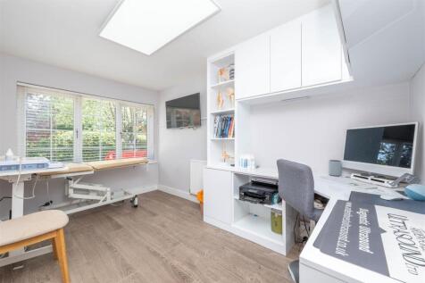 Study/Guest Bedroom