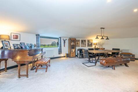 Main Living Space (FIRST FLOOR)