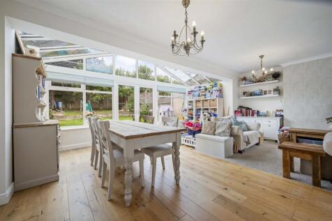 Dining/Family Room