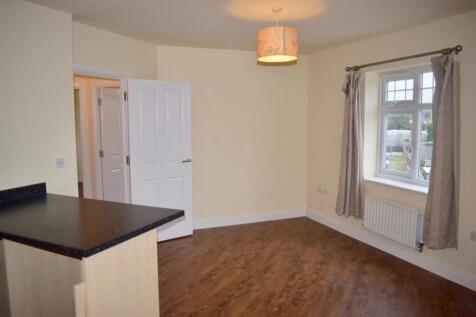 Open Plan Living Room &amp; Kitchen