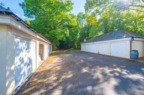 Double Garage En Bloc