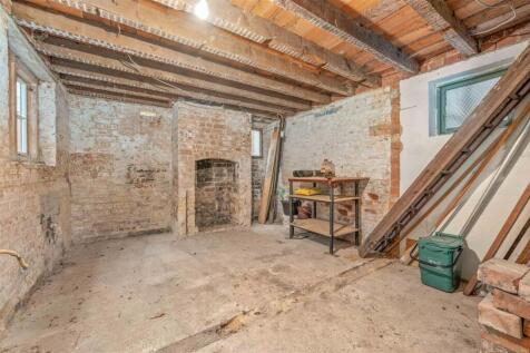 Kitchen/Dining Room (57 Waterside)