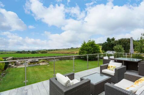 Garden Room and View