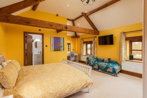 Principal Bedroom Suite