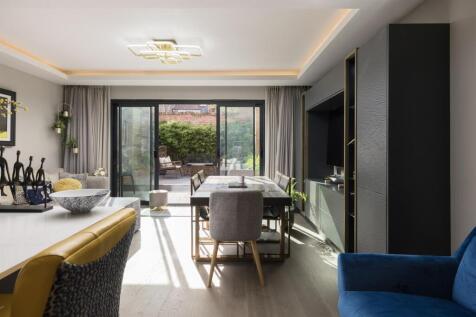 Kitchen/Dining/Living