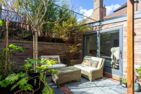 Courtyard Garden