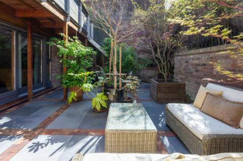 Courtyard Garden