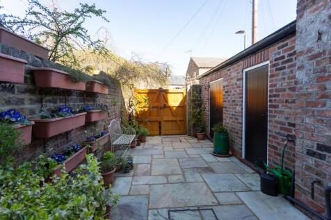 Courtyard Garden