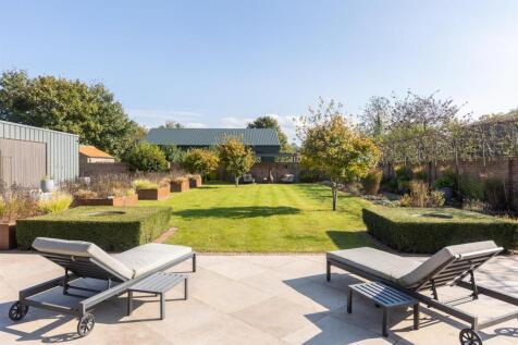 Terrace &amp; Garden
