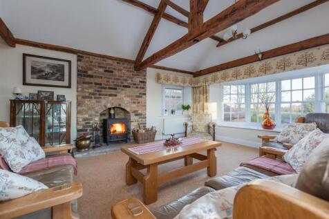 Farmhouse Drawing Room