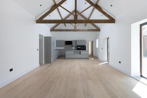 Kitchen/Dining to Sitting Room