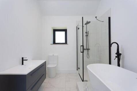 Principal Bedroom Suite