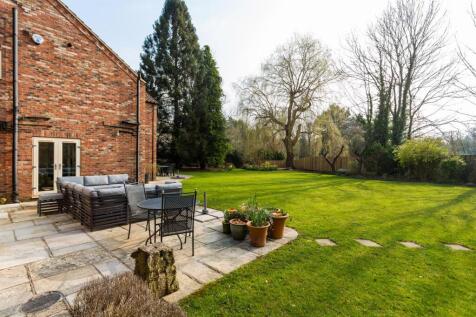 Terrace &amp; Garden