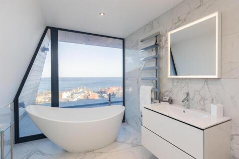 Principal Bedroom Suite