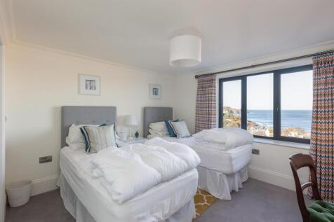 Bedroom 4 Suite